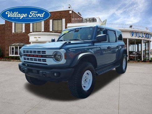 Used 2025 Ford Bronco Heritage Edition AWD/4WD image 1