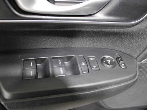 Used 2019 Honda CR-V EX image 7