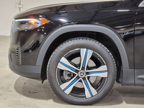 Used 2023 Mercedes-Benz EQB 250+ image 5