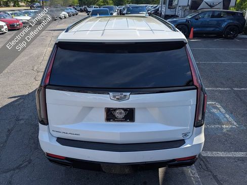 Used 2022 Cadillac Escalade ESV Sport Platinum AWD/4WD image 10