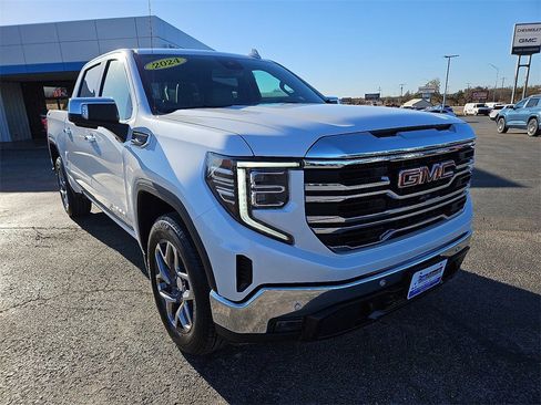 Used 2024 GMC Sierra 1500 SLT image 10