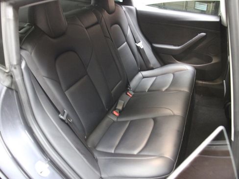 Used 2022 Tesla Model 3 Long Range image 35