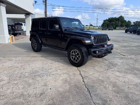 Used 2024 Jeep Wrangler Unlimited Rubicon AWD/4WD image 8