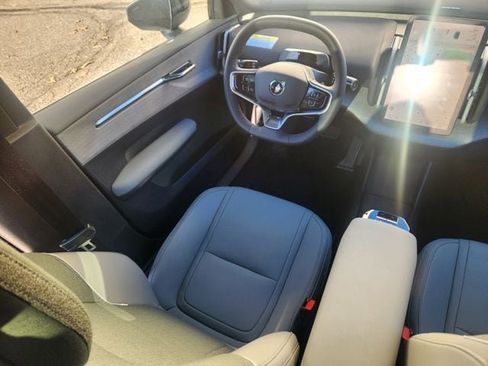 New 2025 Volvo EX30 Plus w/ Protection Package Premier AWD/4WD image 10