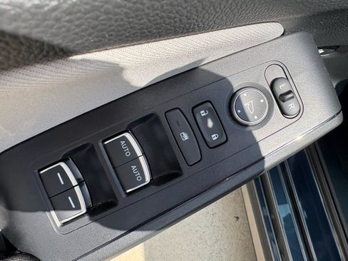 Certified 2025 Honda Civic Sport image 11