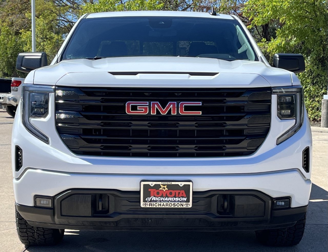Used 2025 GMC Sierra 1500 Elevation w/ Preferred Package RWD image 7