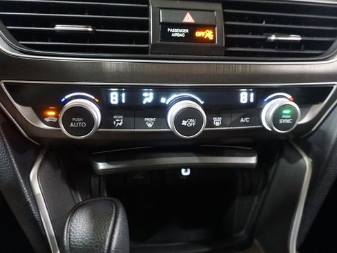Used 2019 Honda Accord LX image 12
