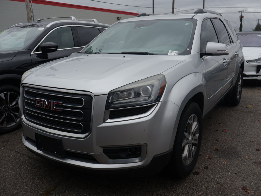 Used 2015 GMC Acadia SLT w/ Technology Package FWD image 2