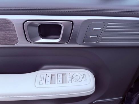 Used 2025 Hyundai Santa Fe Calligraphy image 24