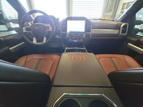 Used 2022 Ford F350 King Ranch w/ King Ranch Ultimate Package AWD/4WD image 21