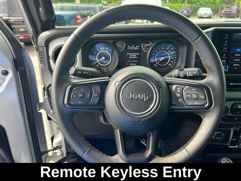 Used 2024 Jeep Wrangler Unlimited Sport AWD/4WD image 16