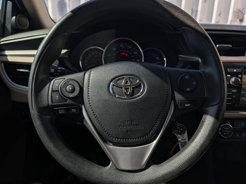 Used 2016 Toyota Corolla LE FWD image 26