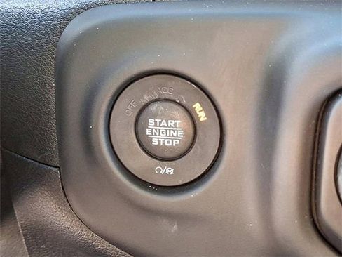 Used 2021 Jeep Wrangler Unlimited Sahara AWD/4WD image 26