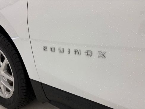 Used 2022 Chevrolet Equinox LS AWD/4WD image 21