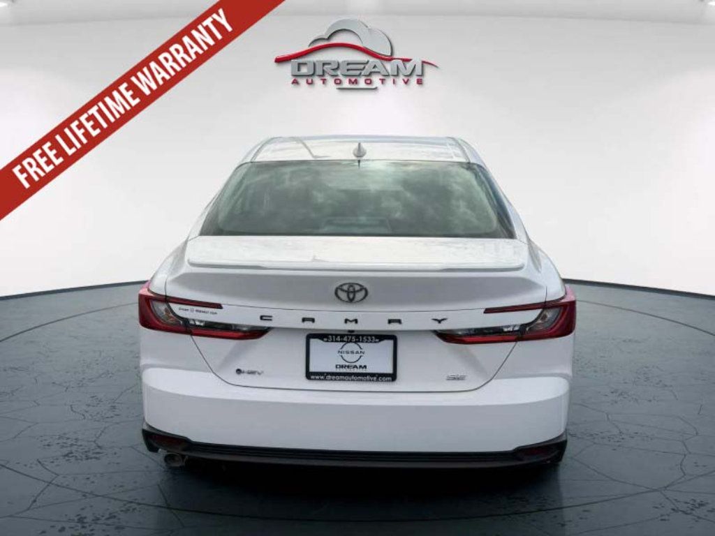 Used 2025 Toyota Camry SE FWD image 11