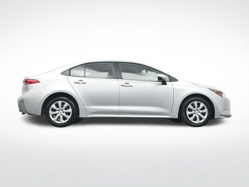 Used 2024 Toyota Corolla LE image 36