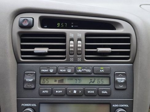 Used 1999 Lexus GS 300 RWD image 22