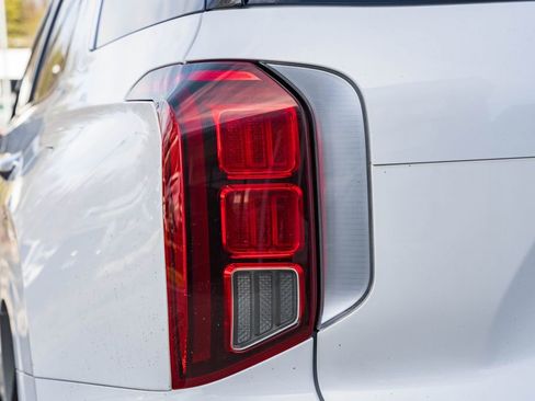 Used 2022 Hyundai Palisade Calligraphy w/ Cargo Package image 8