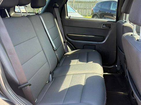 Used 2011 Ford Escape XLT w/ 201A Rapid Spec Order Code AWD/4WD image 16