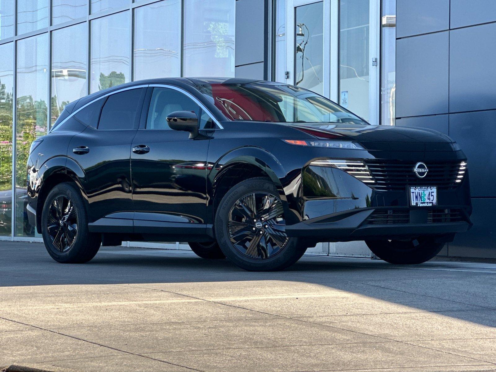 Certified 2025 Nissan Murano SV AWD/4WD image 2