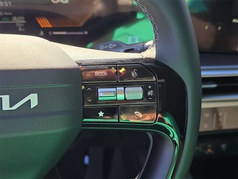 New 2026 Kia Sorento LX image 33