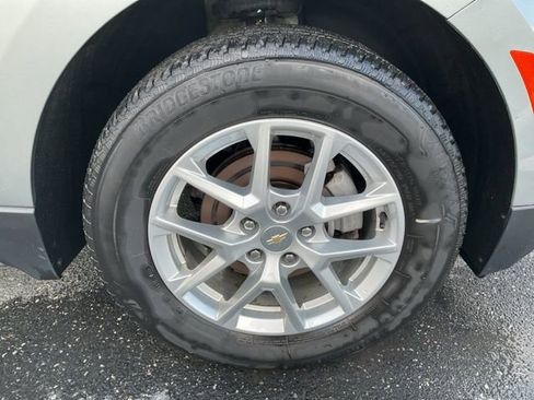 Used 2023 Chevrolet Equinox LT image 9