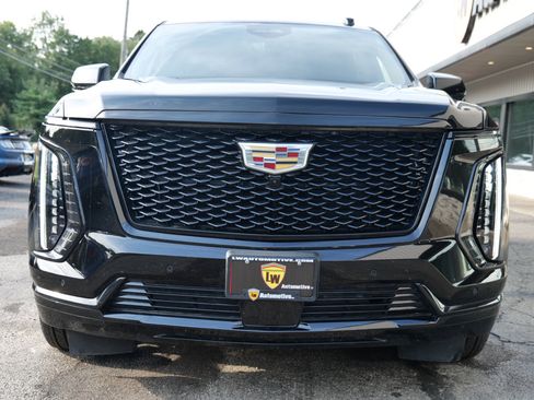 Used 2025 Cadillac Escalade Sport image 65