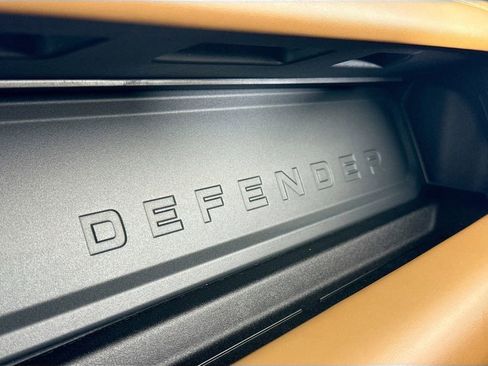 Used 2023 Land Rover Defender 110 X AWD/4WD image 22