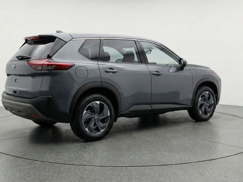 Used 2025 Nissan Rogue SV image 9