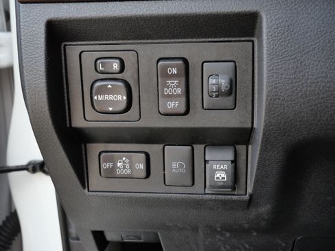 Certified 2020 Toyota Tundra Limited w/ Limited Premium Package AWD/4WD image 26