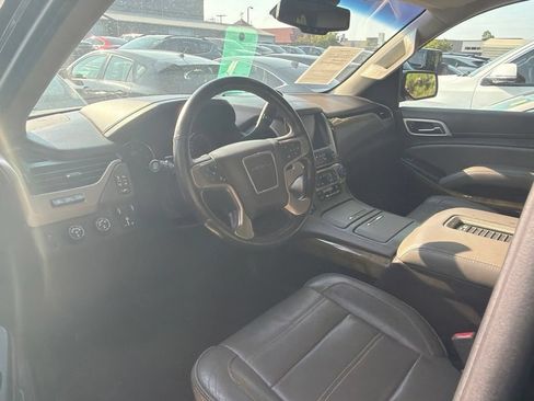 Used 2016 GMC Yukon Denali w/ Open Road Package AWD/4WD image 10