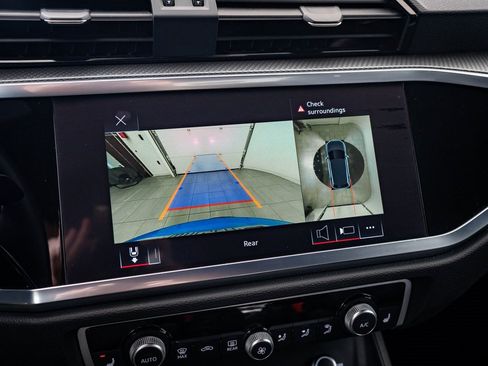 Used 2022 Audi Q3 2.0T Premium Plus image 34