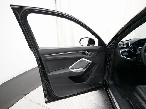 Used 2025 Audi Q3 2.0T Premium Plus w/ Premium Plus Package image 16