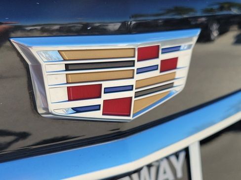 Used 2025 Cadillac XT5 Premium Luxury w/ Technology Package image 11