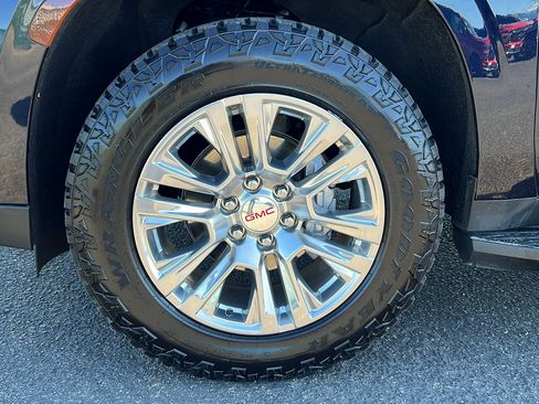 Certified 2022 GMC Yukon XL Denali image 10