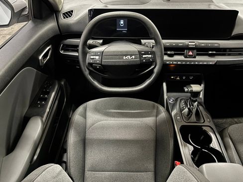 Used 2025 Kia K4 FWD image 13