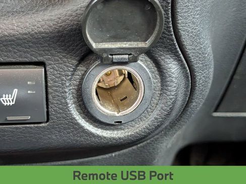Used 2012 Jeep Wrangler Unlimited Sahara AWD/4WD image 30