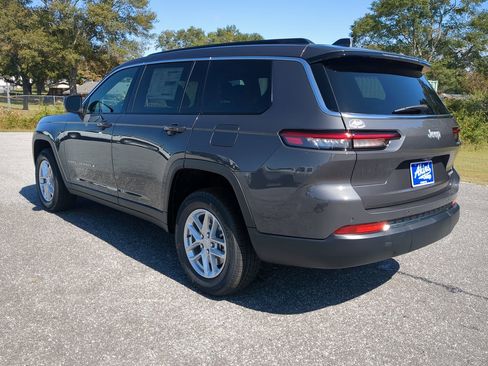 New 2025 Jeep Grand Cherokee L Laredo w/ Luxury Tech Group I image 5