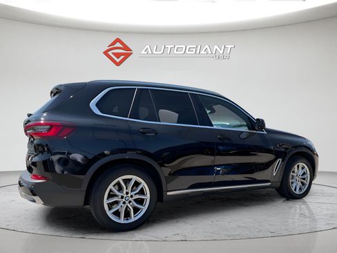 Used 2022 BMW X5 xDrive40i w/ Climate Comfort Package AWD/4WD image 8