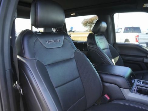 Certified 2019 Ford F150 Raptor w/ Equipment Group 802A Luxury image 20