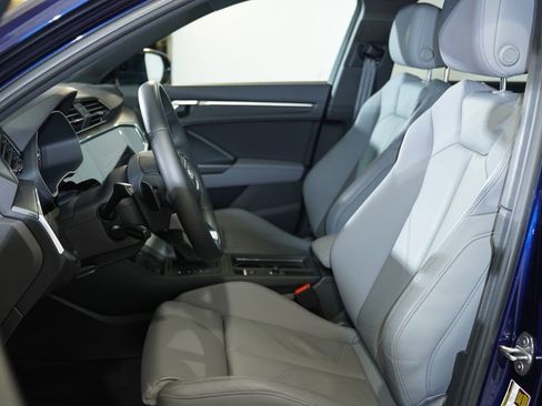 Certified 2025 Audi Q3 2.0T Premium w/ Convenience Package image 7