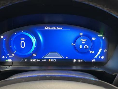 Used 2021 Ford Escape Titanium w/ Titanium Elite Package image 17