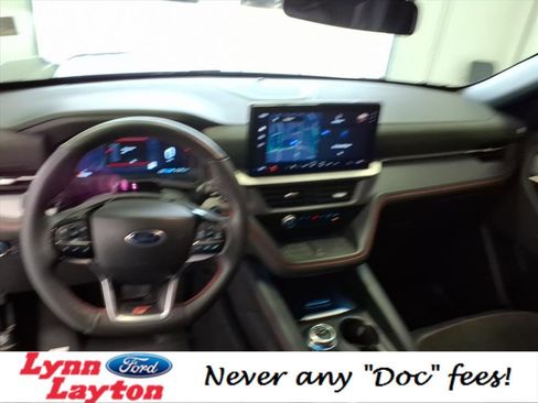 Used 2025 Ford Explorer ST image 14