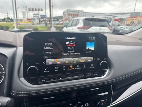 Certified 2023 Nissan Rogue SL w/ SL Premium Package AWD/4WD image 15
