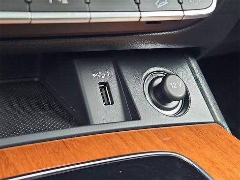 Certified 2023 Audi Q5 2.0T Premium Plus w/ Premium Plus Package image 19