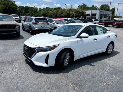 New 2025 Nissan Sentra S image 3