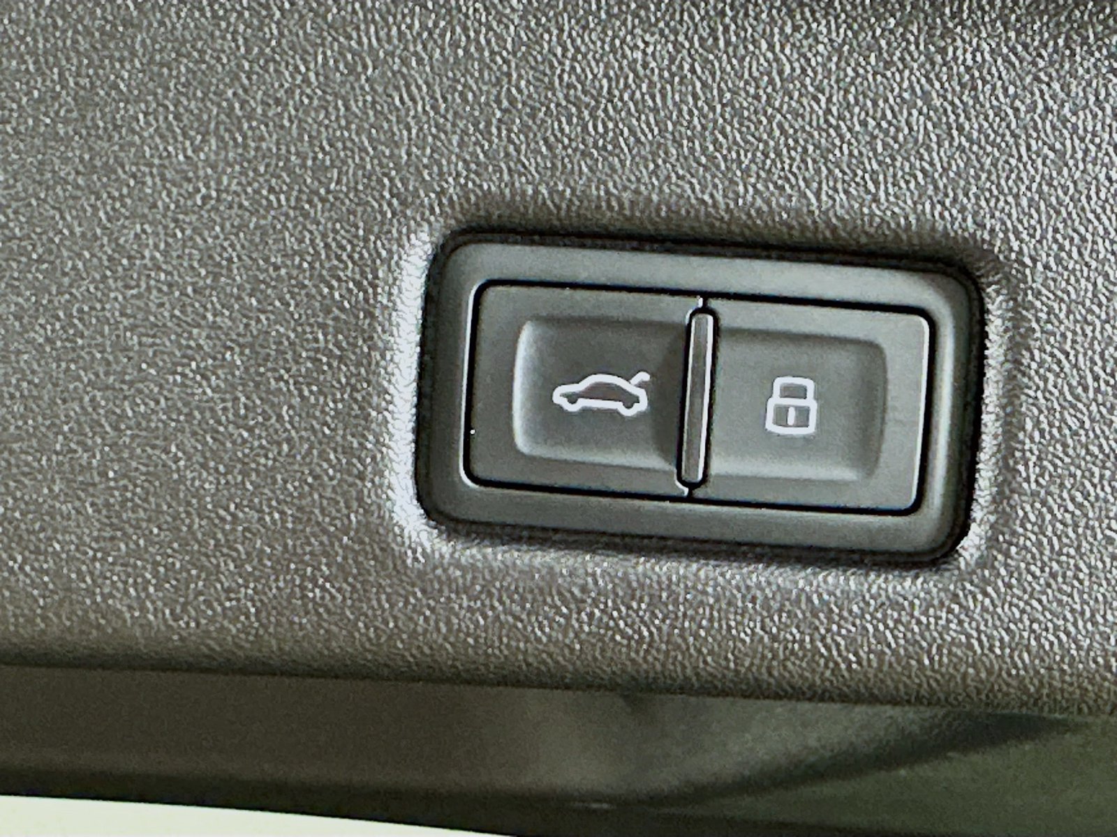 Used 2025 Audi Q5 Premium w/ Premium Plus AWD/4WD image 39