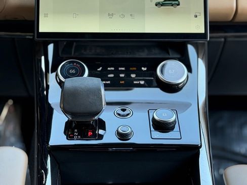 Used 2023 Land Rover Range Rover Sport SE AWD/4WD image 46