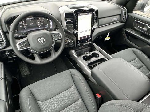 New 2026 RAM 1500 4x4 Crew Cab image 7