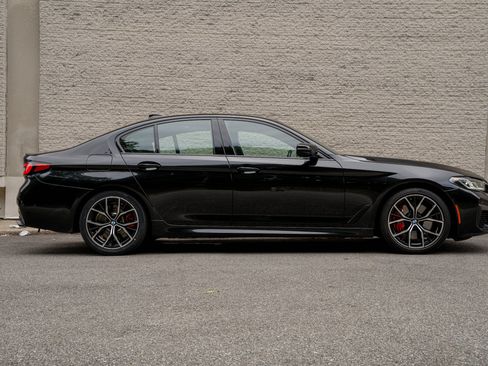 Used 2023 BMW 540i xDrive w/ M Sport Package AWD/4WD image 8